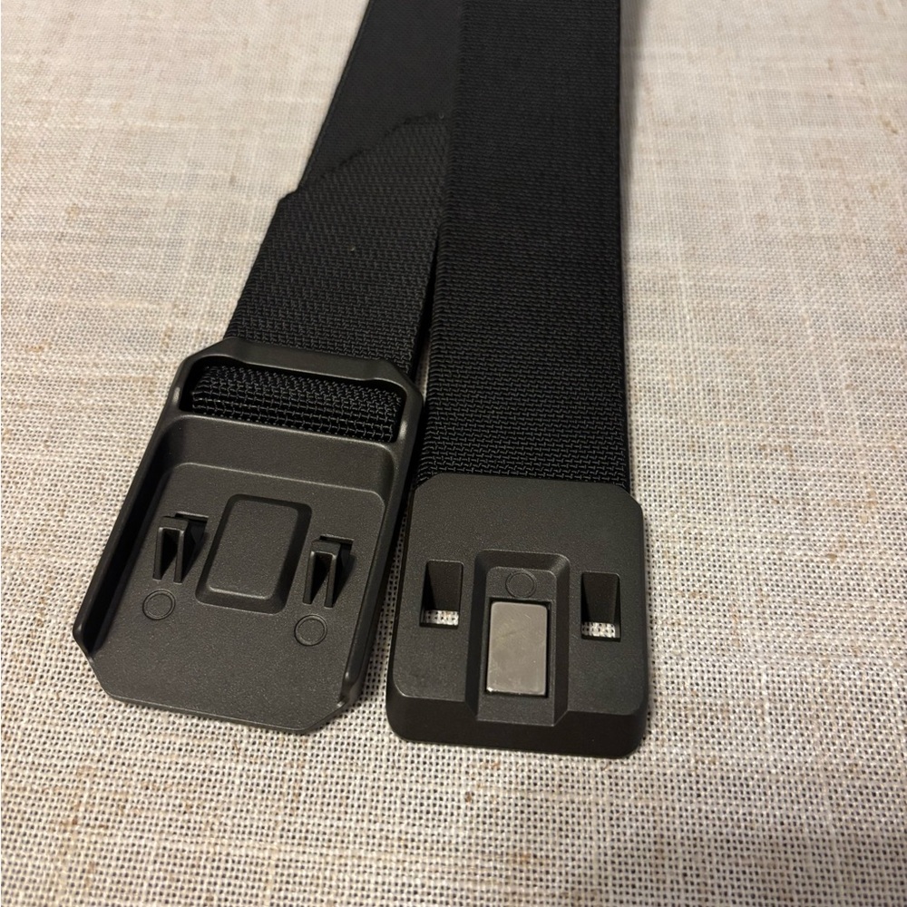 Groove Black Men's Belt